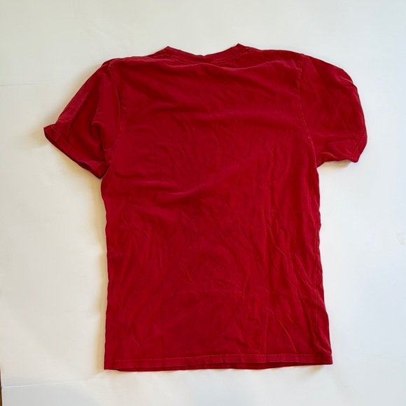 Red Courtney Barnett T-Shirt - Picture 4 of 4